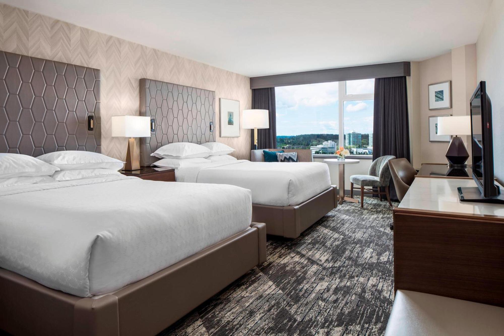 סארי Sheraton Vancouver Guildford Hotel מראה חיצוני תמונה