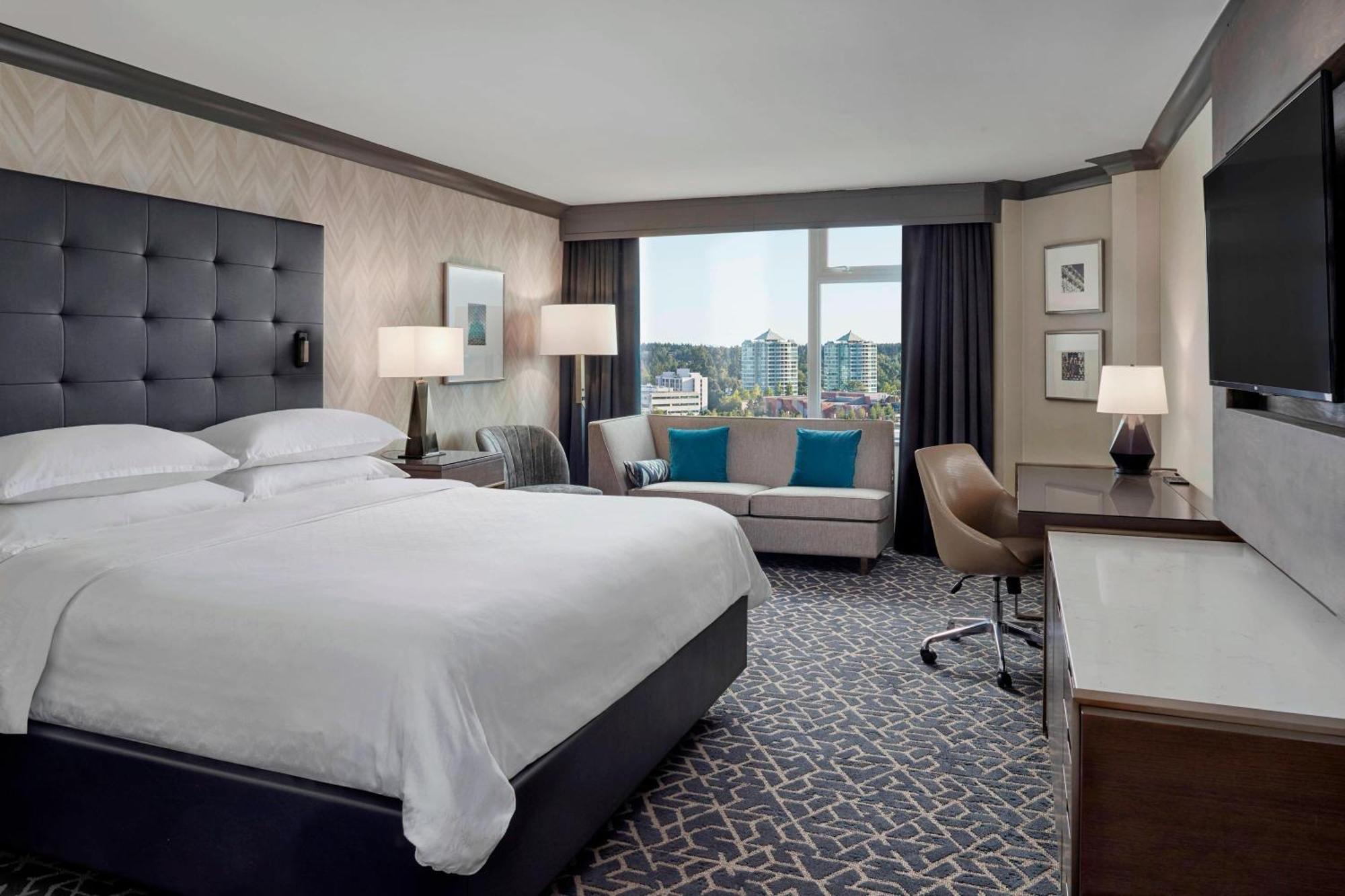 סארי Sheraton Vancouver Guildford Hotel מראה חיצוני תמונה